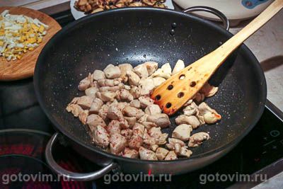 Фотографии рецепта Расстегаи с белыми грибами и курицей, 06 Расстегаи с белыми грибами и курицей, Шаг 06