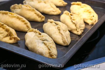 Фотографии рецепта Расстегаи с белыми грибами и курицей, 08 Расстегаи с белыми грибами и курицей, Шаг 08