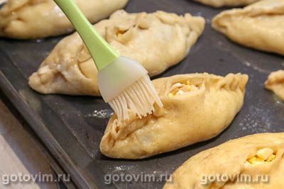 Фотографии рецепта Расстегаи с белыми грибами и курицей, 09 Расстегаи с белыми грибами и курицей, Шаг 09