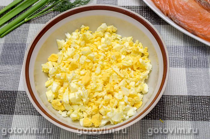 Фотографии рецепта Закуска «Колокольчик» из семги с сыром, 03 Закуска «Колокольчик» из семги с сыром, Шаг 03