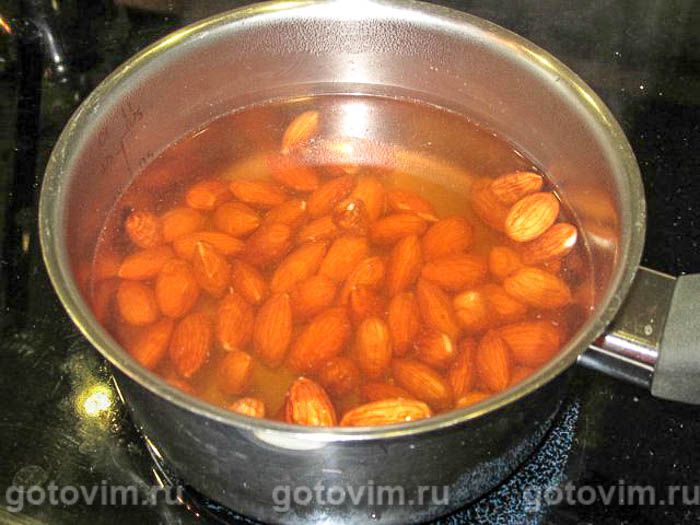 Фотографии рецепта Рисовый пудинг с шафраном и миндалем (Gotlänsk saffranspannkaka), 01 Рисовый пудинг с шафраном и миндалем (Gotlänsk saffranspannkaka), Шаг 01