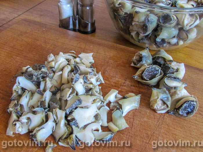 Фотографии рецепта Рапаны в сметане с луком, 03 Рапаны в сметане с луком, Шаг 03