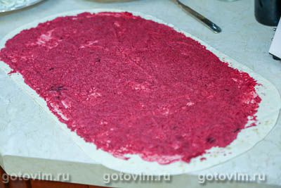 Фотографии рецепта Рулет из лаваша селедка под шубой, 04 Рулет из лаваша селедка под шубой, Шаг 04