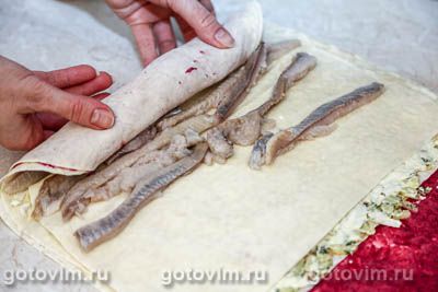 Фотографии рецепта Рулет из лаваша селедка под шубой, 09 Рулет из лаваша селедка под шубой, Шаг 09