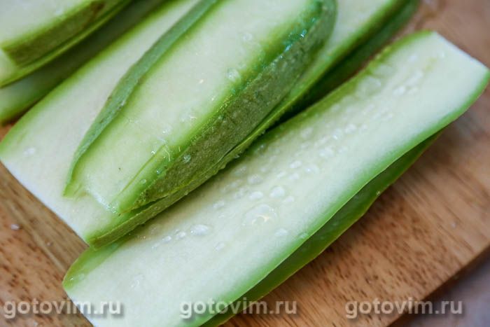 Фотографии рецепта Рулетики из кабачков с куриной котлетой, 05 Рулетики из кабачков с куриной котлетой, Шаг 05