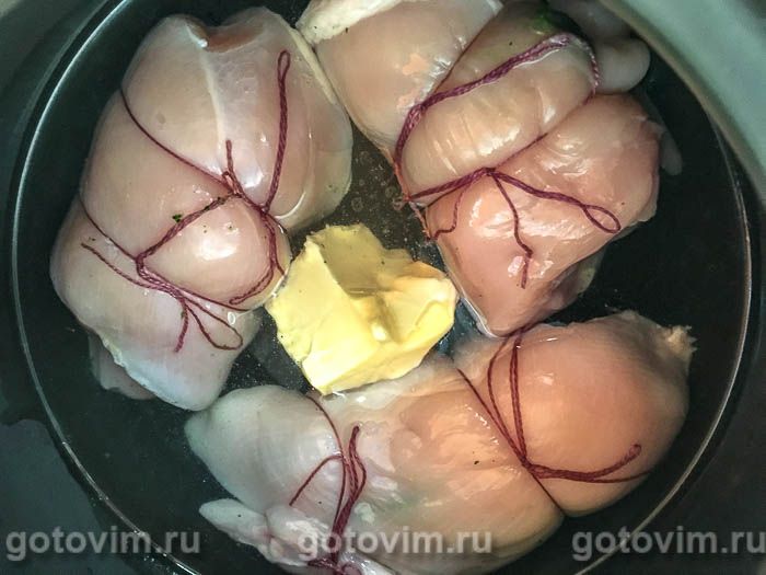 Фотографии рецепта Куриный рулет со шпинатом, 04 Куриный рулет со шпинатом, Шаг 04
