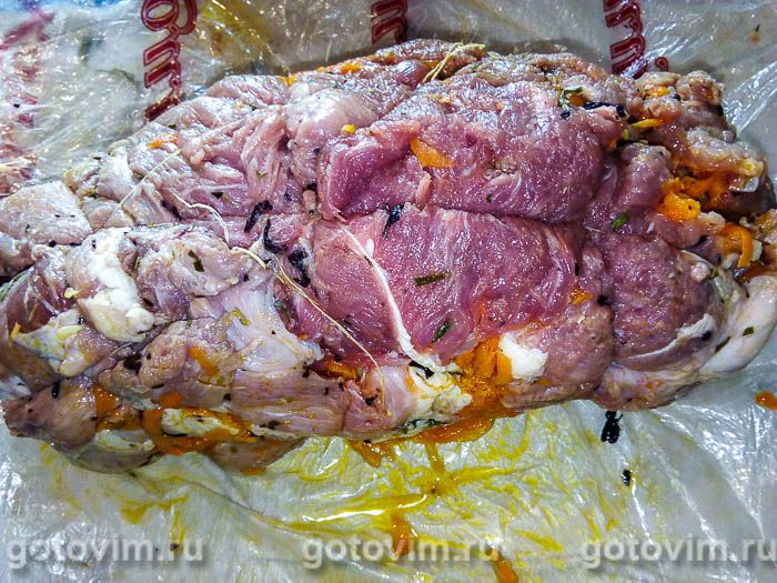 Фотографии рецепта Мясной рулет с морковной начинкой, 06 Мясной рулет с морковной начинкой, Шаг 06
