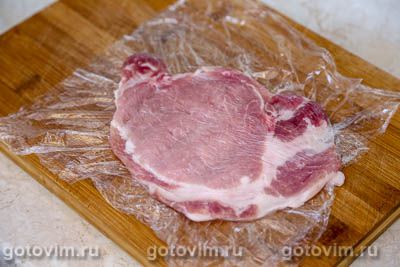 Фотографии рецепта Мясные рулетики в панировке с моцареллой и помидорами, 02 Мясные рулетики в панировке с моцареллой и помидорами, Шаг 02