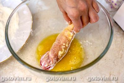 Фотографии рецепта Мясные рулетики в панировке с моцареллой и помидорами, 06 Мясные рулетики в панировке с моцареллой и помидорами, Шаг 06