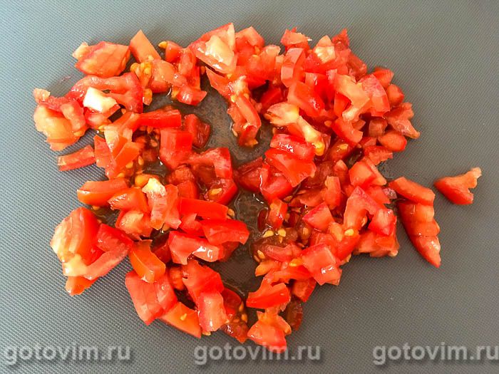 Фотографии рецепта Ржаные макароны с помидорами, укропом и плавленым сыром, 01 Ржаные макароны с помидорами, укропом и плавленым сыром, Шаг 01