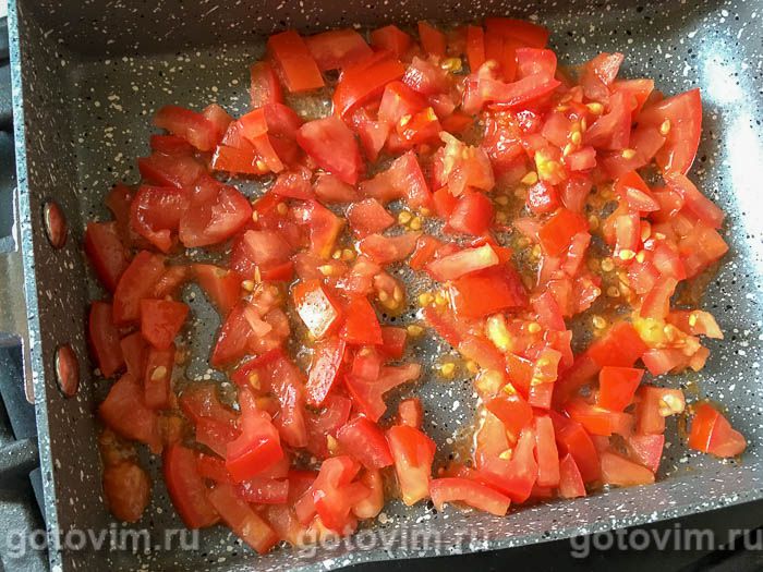 Фотографии рецепта Ржаные макароны с помидорами, укропом и плавленым сыром, 03 Ржаные макароны с помидорами, укропом и плавленым сыром, Шаг 03