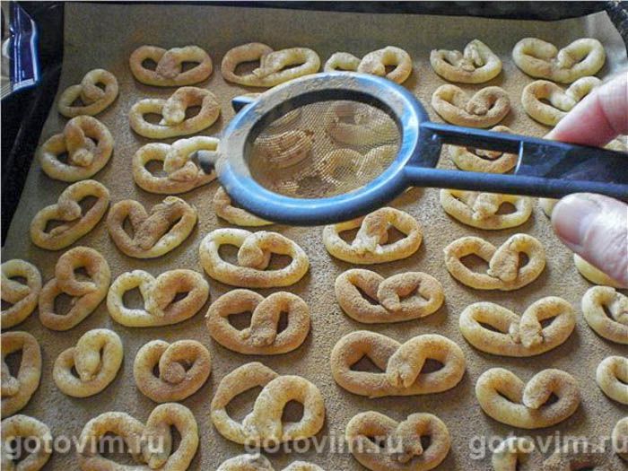 Фотографии рецепта Сахарные крендельки с корицей, 05 Сахарные крендельки с корицей, Шаг 05