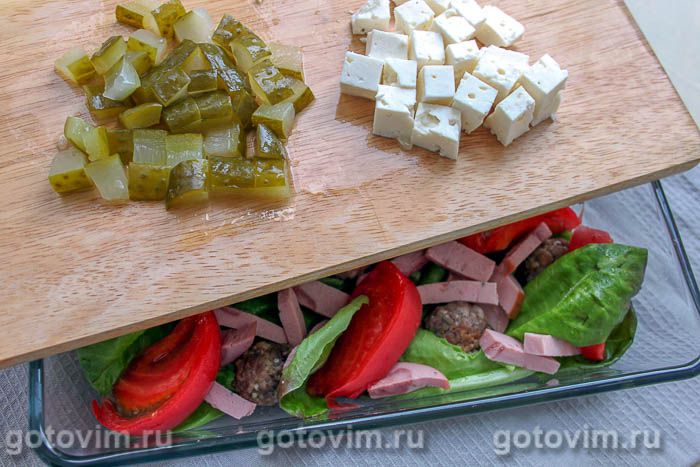 Фотографии рецепта Салат для пикника с фрикадельками и рассольным сыром, 07 Салат для пикника с фрикадельками и рассольным сыром, Шаг 07