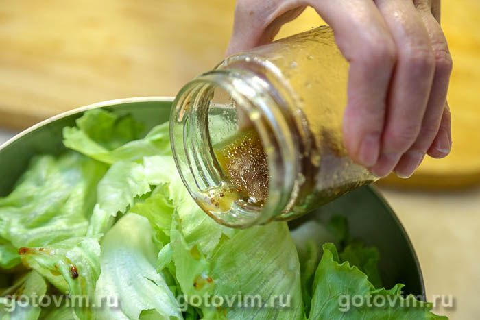 Фотографии рецепта Теплый салат из лисичек с копченной курицей и овощами, 07 Теплый салат из лисичек с копченной курицей и овощами, Шаг 07