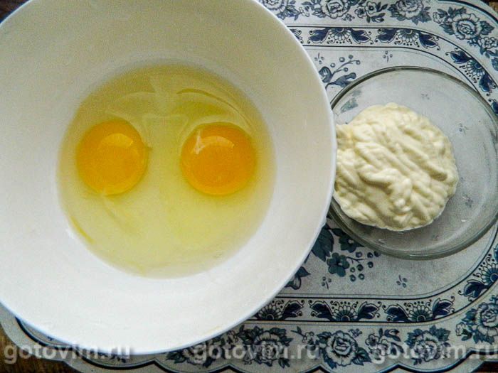Фотографии рецепта Салат с сухариками, колбасой и омлетом, 01 Салат с сухариками, колбасой и омлетом, Шаг 01