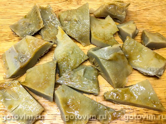 Фотографии рецепта Салат из соленых груздей с луком и сметаной, 03 Салат из соленых груздей с луком и сметаной, Шаг 03