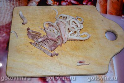 Фотографии рецепта Салат из кальмаров с солеными огурцами, 06 Салат из кальмаров с солеными огурцами, Шаг 06