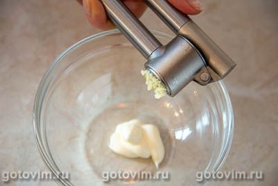 Фотографии рецепта Салат с копченой курицей, кукурузой и сыром, 05 Салат с копченой курицей, кукурузой и сыром, Шаг 05