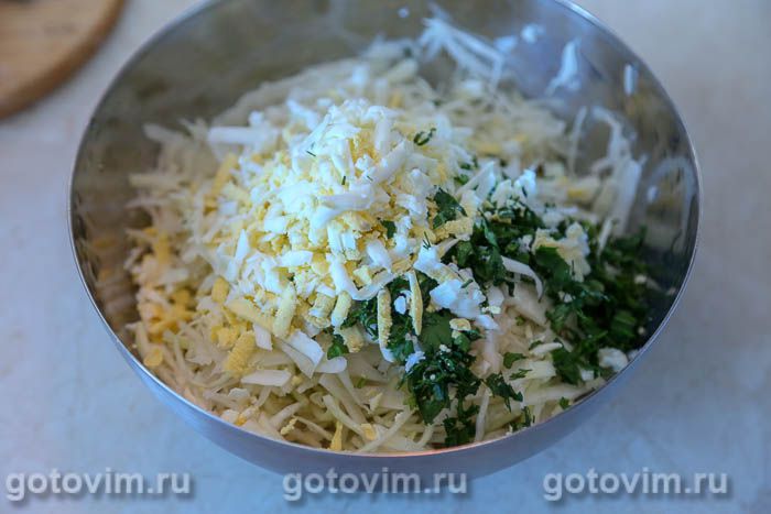 Фотографии рецепта Салат из свежей капусты с маринованной тыквой и яйцом, 02 Салат из свежей капусты с маринованной тыквой и яйцом, Шаг 02