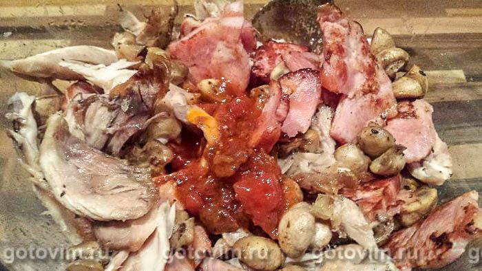 Фотографии рецепта Салат с курицей, жареным беконом и грибами от шеф-повара, 06 Салат с курицей, жареным беконом и грибами от шеф-повара, Шаг 06
