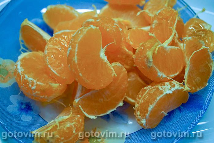 Фотографии рецепта Салат из куриного мяса с мандаринами и гранатом, 07 Салат из куриного мяса с мандаринами и гранатом, Шаг 07