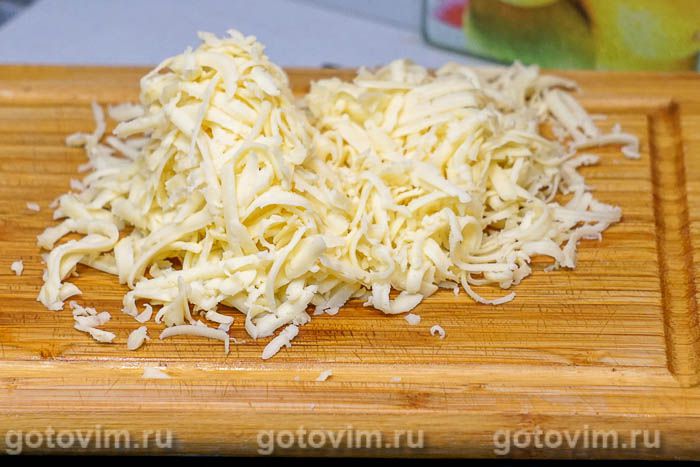 Фотографии рецепта Слоеный салат с копченой курицей и маком, 04 Слоеный салат с копченой курицей и маком, Шаг 04