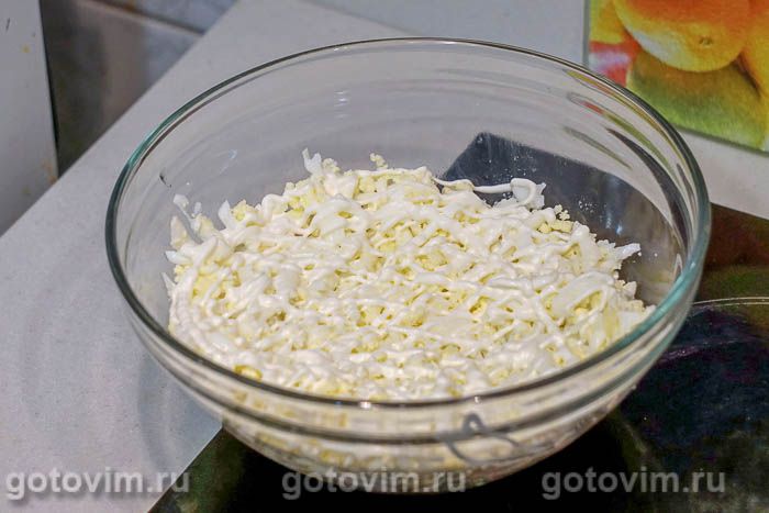 Фотографии рецепта Слоеный салат с копченой курицей и маком, 06 Слоеный салат с копченой курицей и маком, Шаг 06