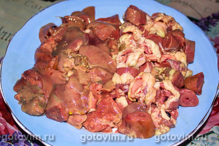Фотографии рецепта Салат «Легенда» из куриной печени и сердечек с сыром и грибами, 01 Салат «Легенда» из куриной печени и сердечек с сыром и грибами, Шаг 01