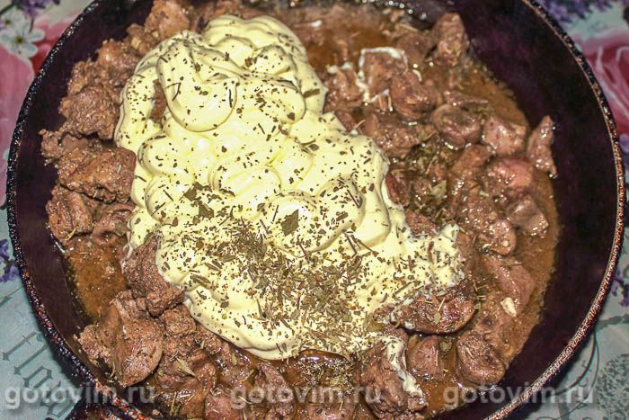 Фотографии рецепта Салат «Легенда» из куриной печени и сердечек с сыром и грибами, 02 Салат «Легенда» из куриной печени и сердечек с сыром и грибами, Шаг 02
