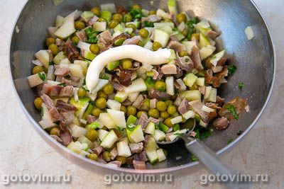Фотографии рецепта Салат из копченой курицы с яблоком и зеленой редькой, 06 Салат из копченой курицы с яблоком и зеленой редькой, Шаг 06