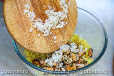 Фотографии рецепта Салат с мидиями, помидорами и рисом, 05 Салат с мидиями, помидорами и рисом, Шаг 05