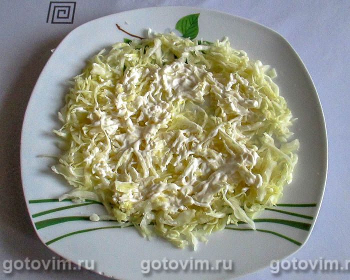 Фотографии рецепта Слоеный салат из свеклы, морской капусты и шпрот, 05 Слоеный салат из свеклы, морской капусты и шпрот, Шаг 05