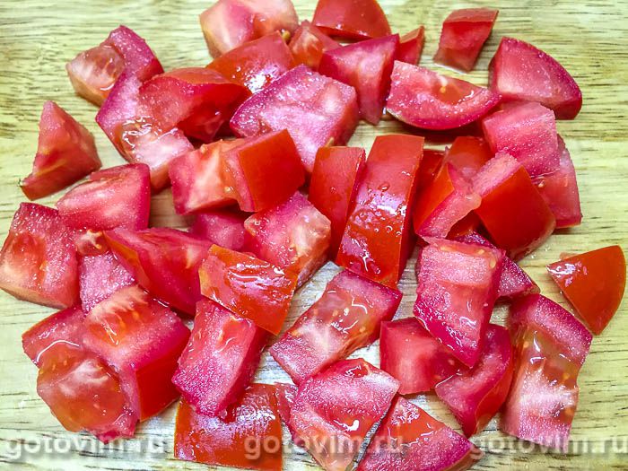 Фотографии рецепта Салат из пекинской капусты с кукурузой, помидорами и болгарским перцем, 03 Салат из пекинской капусты с кукурузой, помидорами и болгарским перцем, Шаг 03