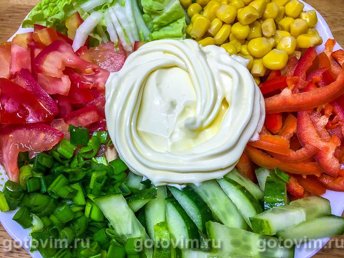 Фотографии рецепта Салат из пекинской капусты, кукурузы и огурца с майонезом, 06 Салат из пекинской капусты, кукурузы и огурца с майонезом, Шаг 06