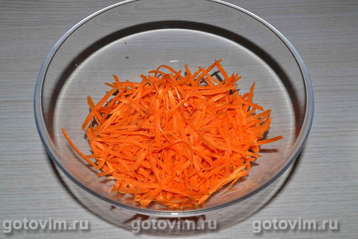 Фотографии рецепта Салат из зеленой редьки с мясом и яичными блинчиками, 04 Салат из зеленой редьки с мясом и яичными блинчиками, Шаг 04