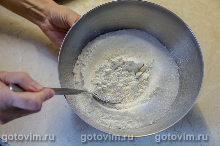 Фотографии рецепта Сбричолата с черной смородиной и миндальной крошкой, 03 Сбричолата с черной смородиной и миндальной крошкой, Шаг 03