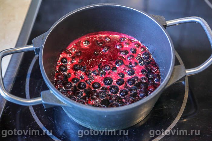 Фотографии рецепта Сбричолата с черной смородиной и миндальной крошкой, 01 Сбричолата с черной смородиной и миндальной крошкой, Шаг 01