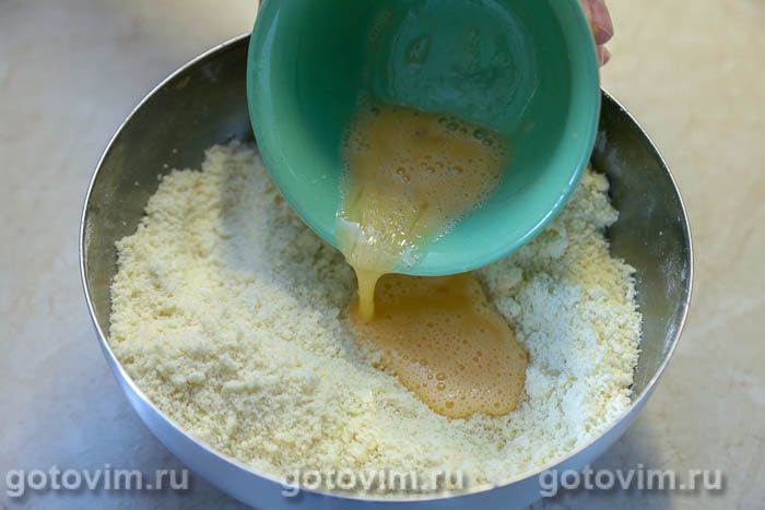 Фотографии рецепта Сбричолата с черной смородиной и миндальной крошкой, 06 Сбричолата с черной смородиной и миндальной крошкой, Шаг 06