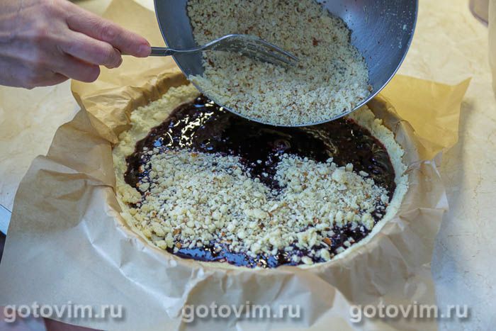 Фотографии рецепта Сбричолата с черной смородиной и миндальной крошкой, 11 Сбричолата с черной смородиной и миндальной крошкой, Шаг 11