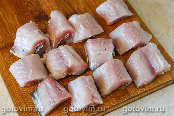 Фотографии рецепта Шашлык рыбный из белого амура в маринаде с водкой , 03 Шашлык рыбный из белого амура в маринаде с водкой , Шаг 03