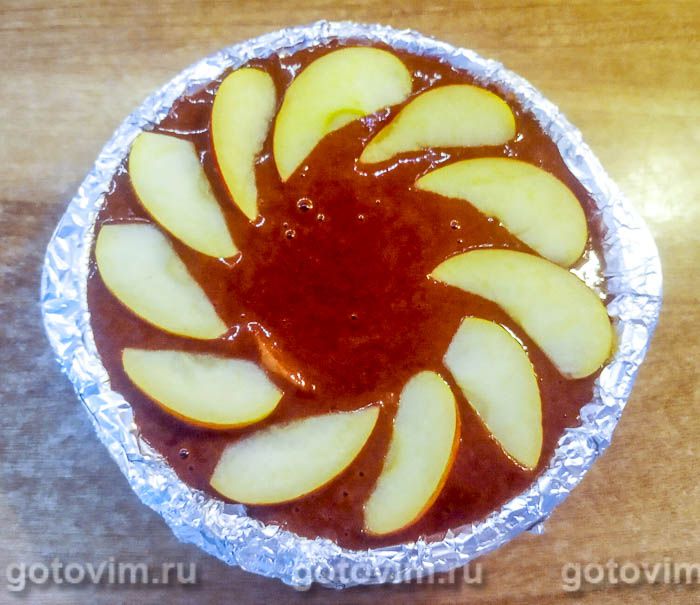 Фотографии рецепта Шоколадный пирог с яблоками из цельнозерновой и амарантовой муки, 05 Шоколадный пирог с яблоками из цельнозерновой и амарантовой муки, Шаг 05