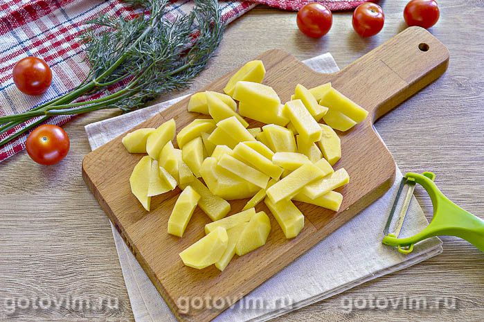 Фотографии рецепта Щи с курицей и молодой капустой, 02 Щи с курицей и молодой капустой, Шаг 02