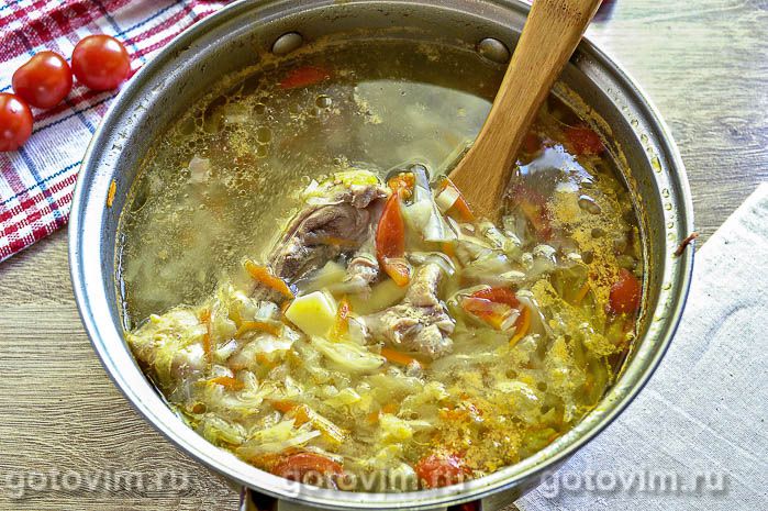 Фотографии рецепта Щи с курицей и молодой капустой, 04 Щи с курицей и молодой капустой, Шаг 04