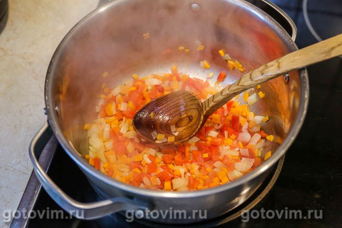 Фотографии рецепта Грибные щи с лисичками, 03 Грибные щи с лисичками, Шаг 03