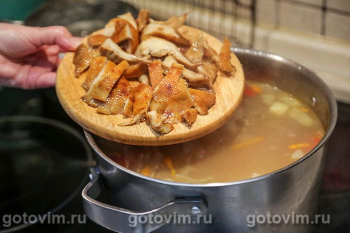 Фотографии рецепта Щи с мясом и солеными грибами, 08 Щи с мясом и солеными грибами, Шаг 08