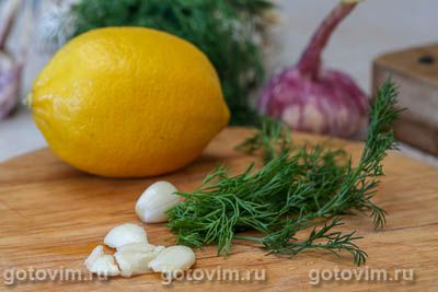 Фотографии рецепта Сибас, запеченный с чесноком, укропом и лимонной цедрой, 02 Сибас, запеченный с чесноком, укропом и лимонной цедрой, Шаг 02