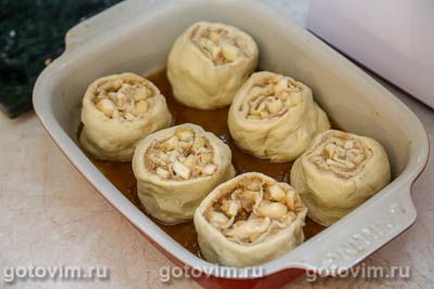 Фотографии рецепта Яблочные синнабоны с карамельной пропиткой (Sticky Caramel Apple Cinnabon), 15 Яблочные синнабоны с карамельной пропиткой (Sticky Caramel Apple Cinnabon), Шаг 15