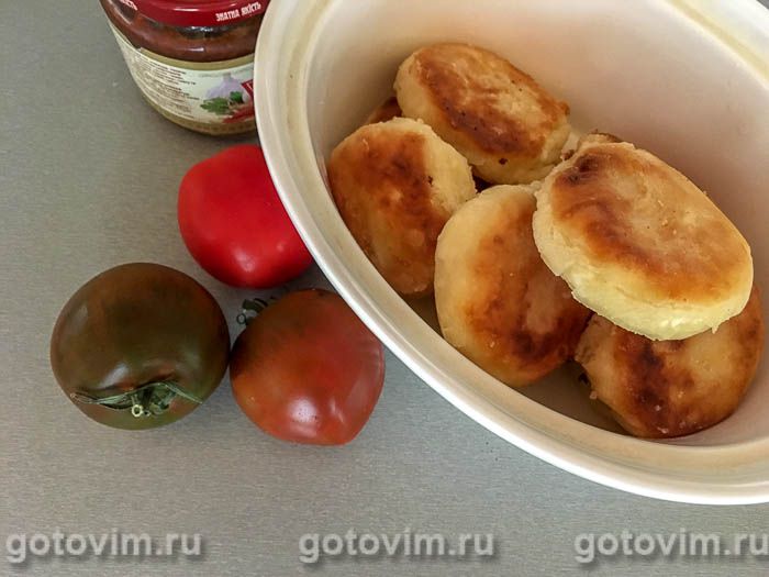Фотографии рецепта Сырники из брынзы, 04 Сырники из брынзы, Шаг 04
