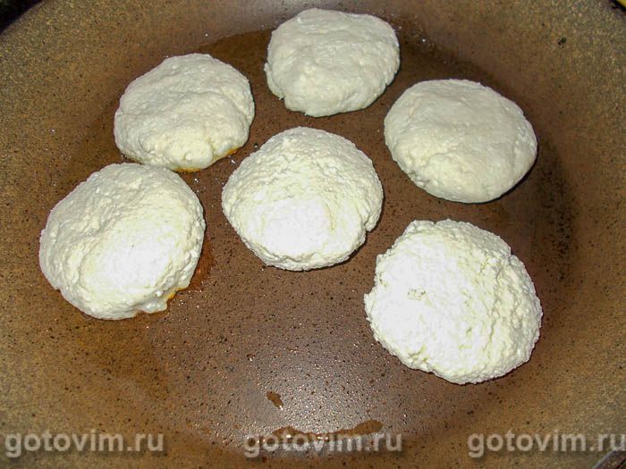 Фотографии рецепта Сырники с рисовой мукой, 05 Сырники с рисовой мукой, Шаг 05