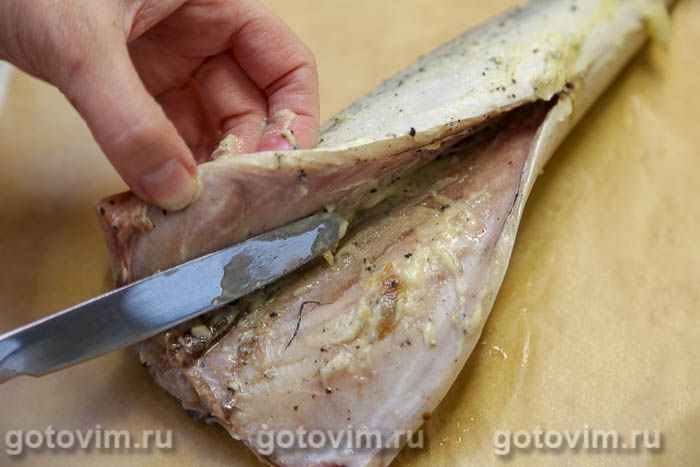 Фотографии рецепта Скумбрия с чесночным маслом в микроволновке, 04 Скумбрия с чесночным маслом в микроволновке, Шаг 04